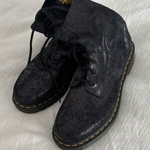 New never worn size 10